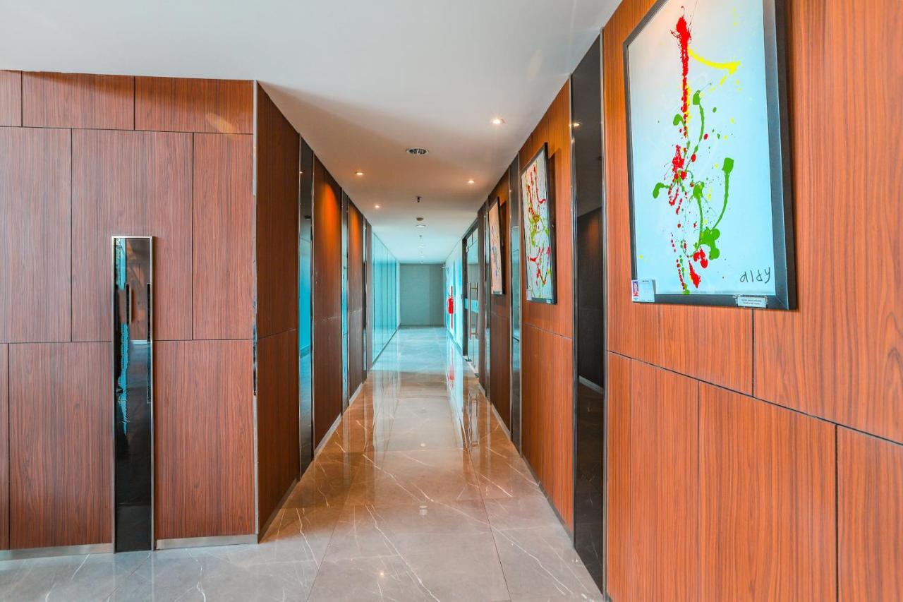 Super Oyo Collection O 16 Vittoria Residence Jakarta Exterior foto